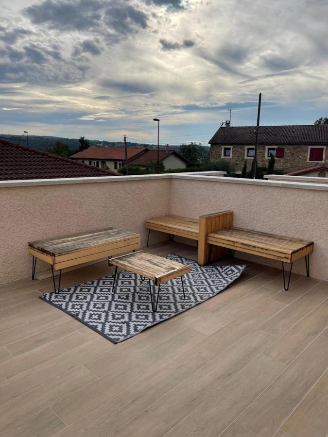 La Parenthese Balneo T2 Cosy De 40M² Avec Terrasse Apartment Ternay  Luaran gambar